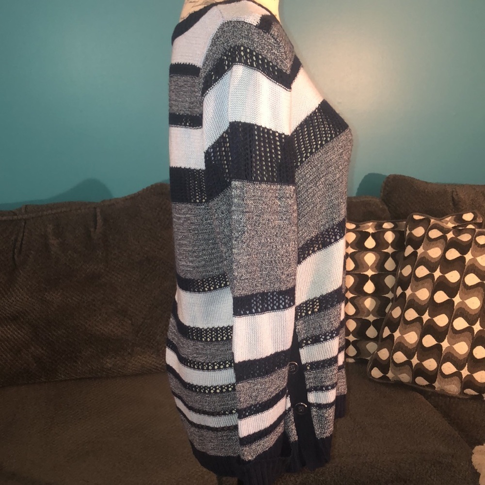 🔹4 for $30 NY&CO Striped Sweater, Medium - Picture 3 of 8